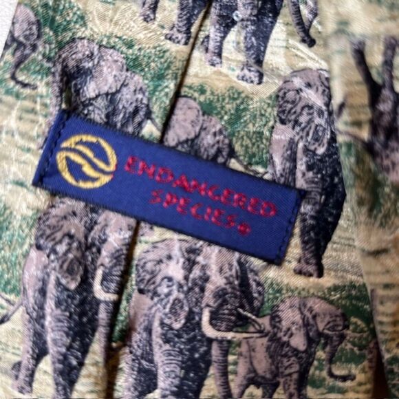 Vintage Endangered Species Men's Elephant Tie Cream gray green black - Picture 3 of 4